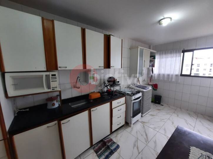 Apartamento à venda com 2 quartos, 85m² - Foto 8