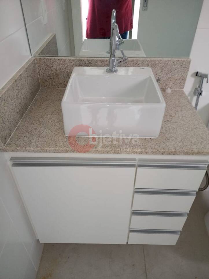 Apartamento à venda com 2 quartos, 70m² - Foto 5