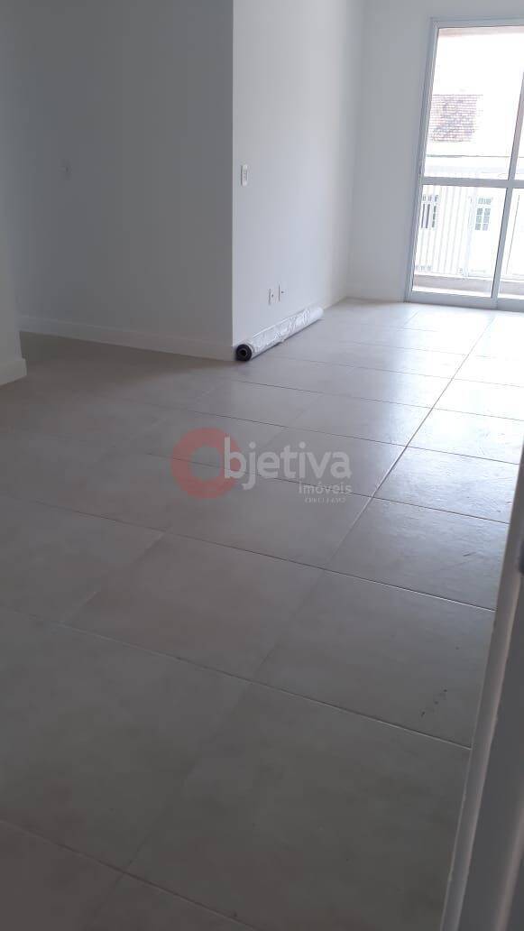 Apartamento à venda com 2 quartos, 70m² - Foto 10