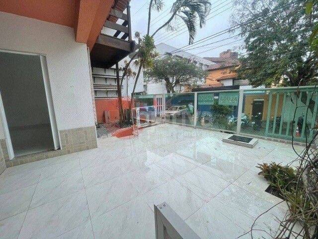 Casa à venda com 10 quartos, 240m² - Foto 9