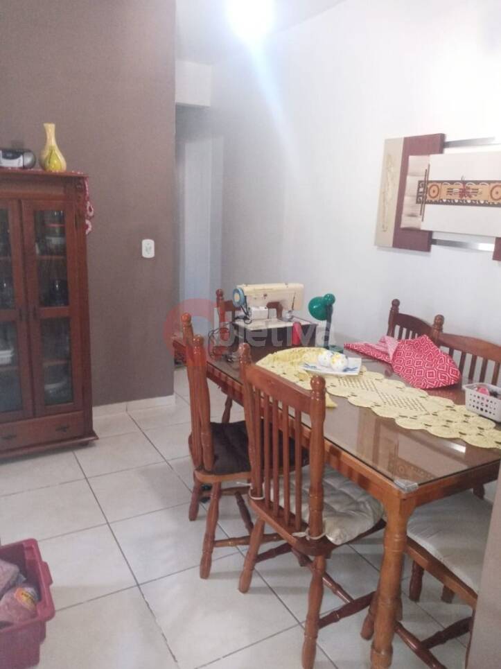 Apartamento à venda com 2 quartos, 81m² - Foto 2