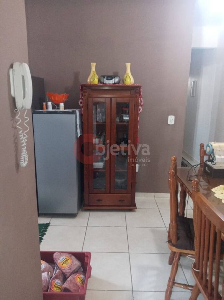 Apartamento à venda com 2 quartos, 81m² - Foto 3