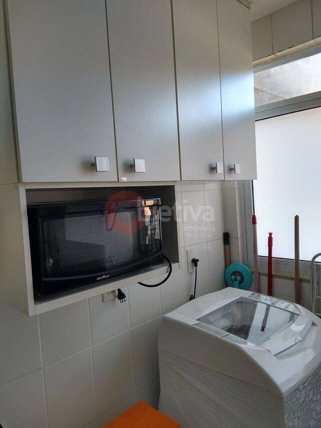 Apartamento à venda com 2 quartos, 75m² - Foto 12