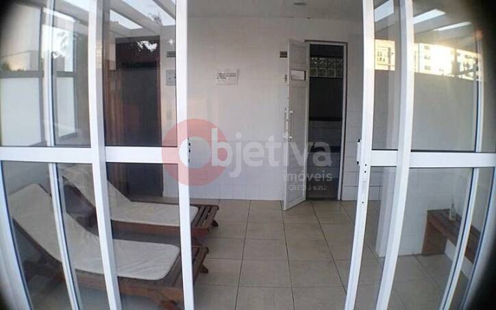 Apartamento à venda com 2 quartos, 75m² - Foto 15