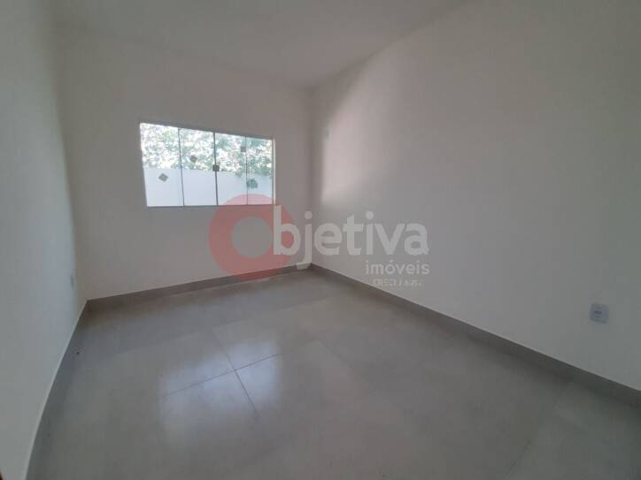 Casa à venda com 2 quartos, 60m² - Foto 9