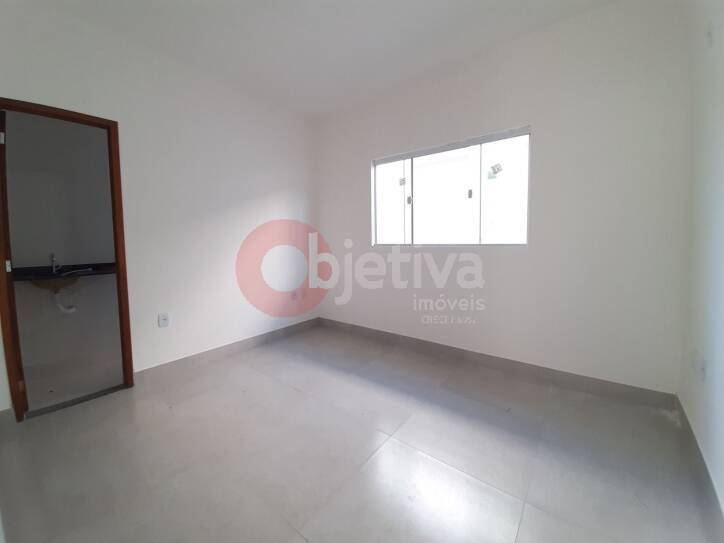 Casa à venda com 2 quartos, 60m² - Foto 11