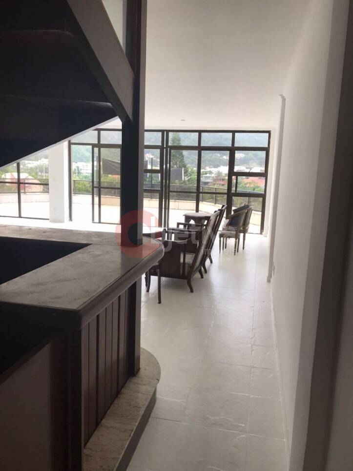 Cobertura à venda com 4 quartos, 380m² - Foto 4