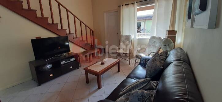 Casa à venda com 4 quartos, 110m² - Foto 4