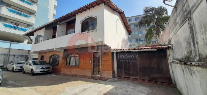 Casa à venda com 3 quartos, 100m² - Foto 2