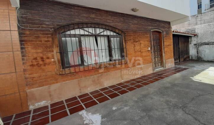 Casa à venda com 3 quartos, 100m² - Foto 3