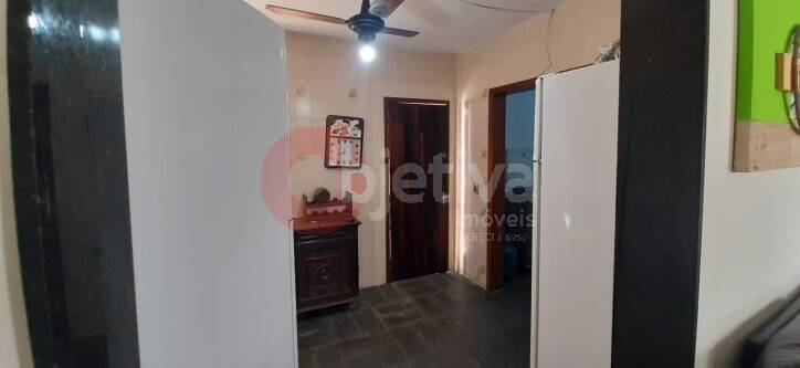 Casa à venda com 3 quartos, 100m² - Foto 7