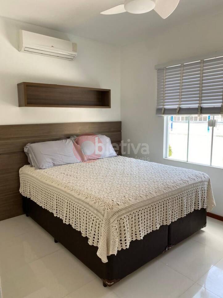 Casa à venda com 4 quartos, 175m² - Foto 19