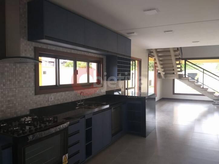 Casa à venda com 4 quartos, 257m² - Foto 5