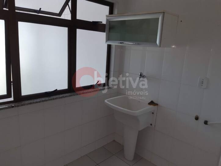 Apartamento à venda com 3 quartos, 140m² - Foto 5