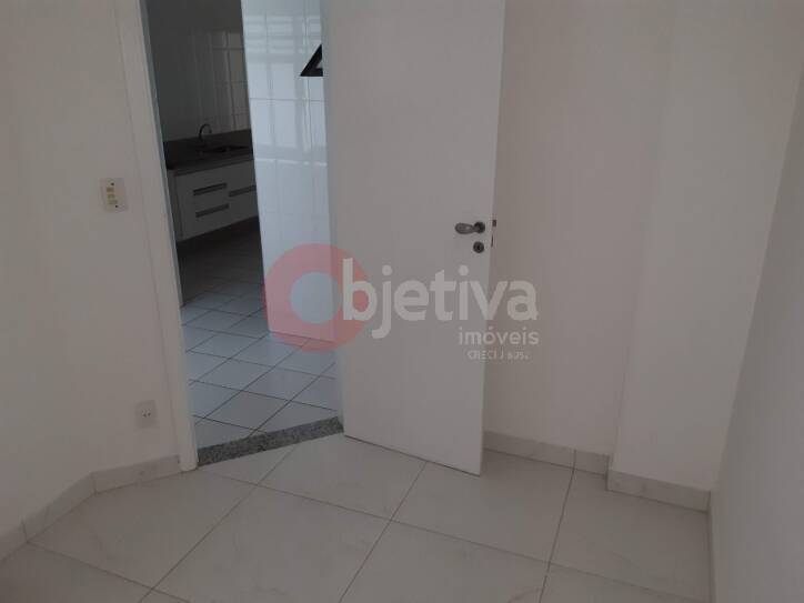 Apartamento à venda com 3 quartos, 140m² - Foto 9