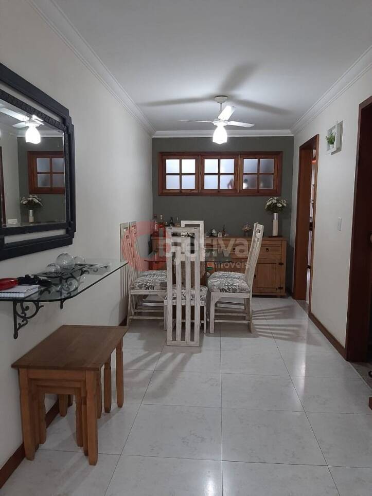 Casa à venda com 2 quartos, 70m² - Foto 6