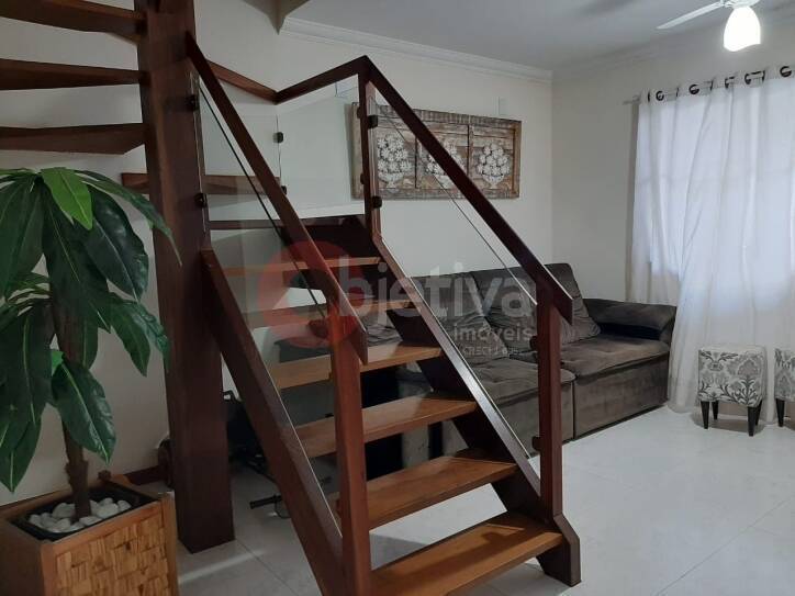 Casa à venda com 2 quartos, 70m² - Foto 16