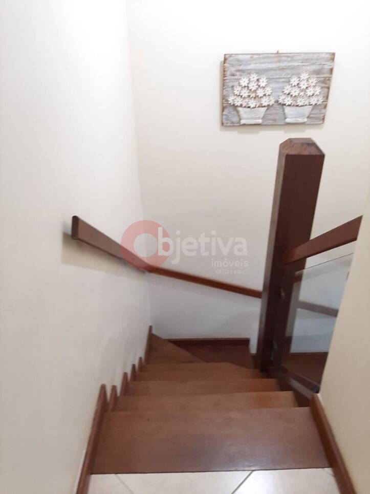 Casa à venda com 2 quartos, 70m² - Foto 32