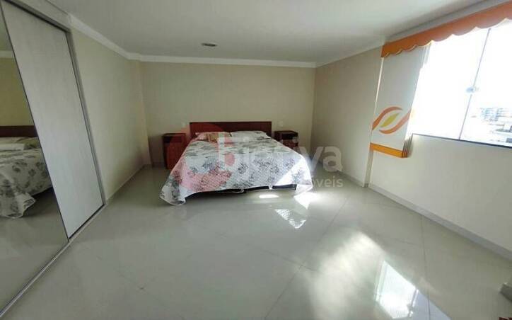 Cobertura à venda com 4 quartos, 280m² - Foto 29