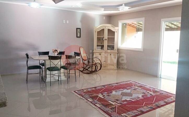 Casa à venda com 4 quartos, 560m² - Foto 2