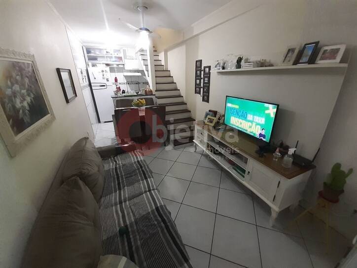 Casa à venda com 3 quartos, 95m² - Foto 4