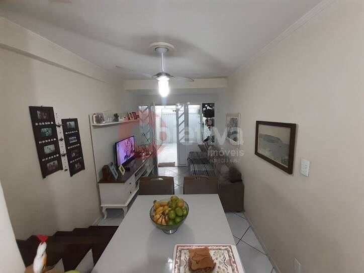 Casa à venda com 3 quartos, 95m² - Foto 5