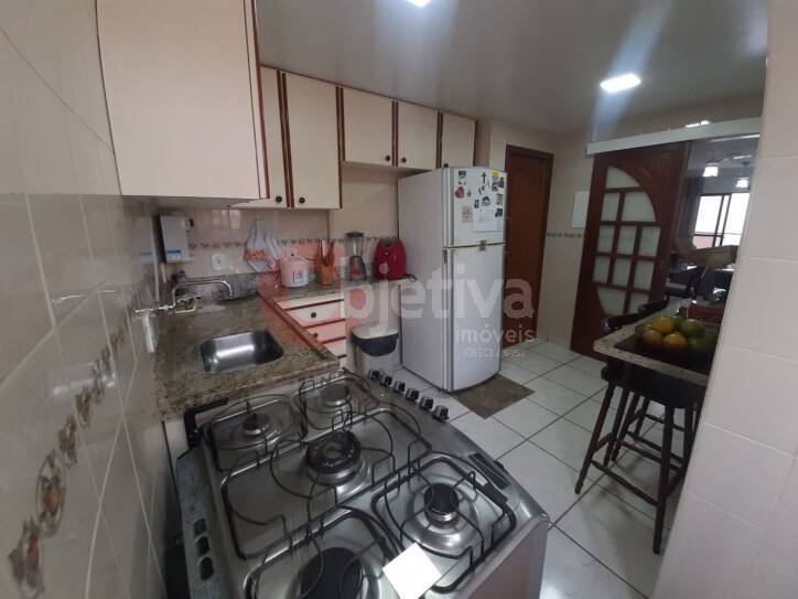 Apartamento à venda com 2 quartos, 141m² - Foto 5