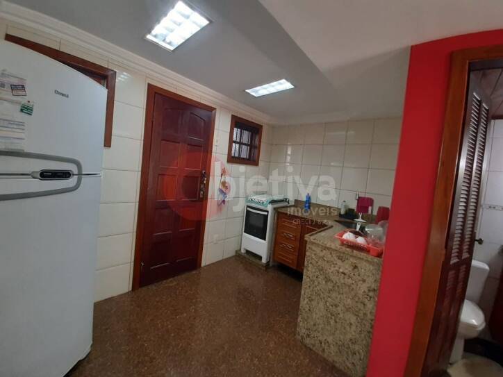 Casa à venda com 2 quartos, 100m² - Foto 15