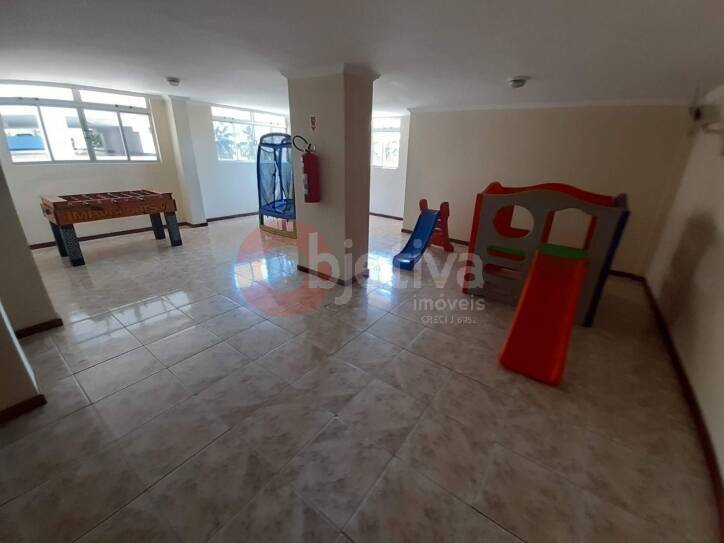 Apartamento à venda com 2 quartos, 95m² - Foto 2