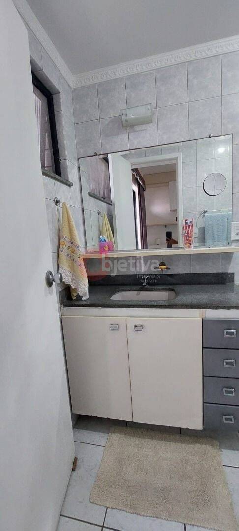 Apartamento à venda com 2 quartos, 120m² - Foto 11