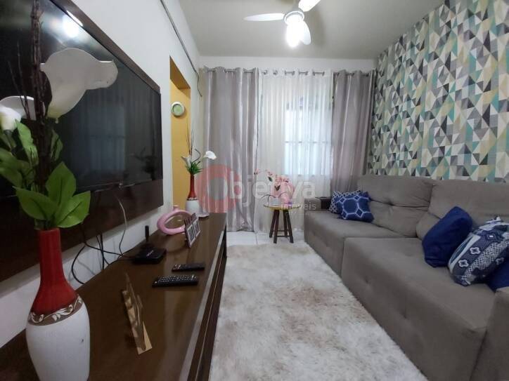 Casa à venda com 2 quartos, 300m² - Foto 7