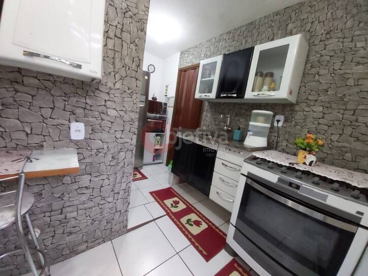 Casa à venda com 2 quartos, 300m² - Foto 12