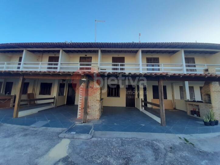 Casa à venda com 3 quartos, 360m² - Foto 2