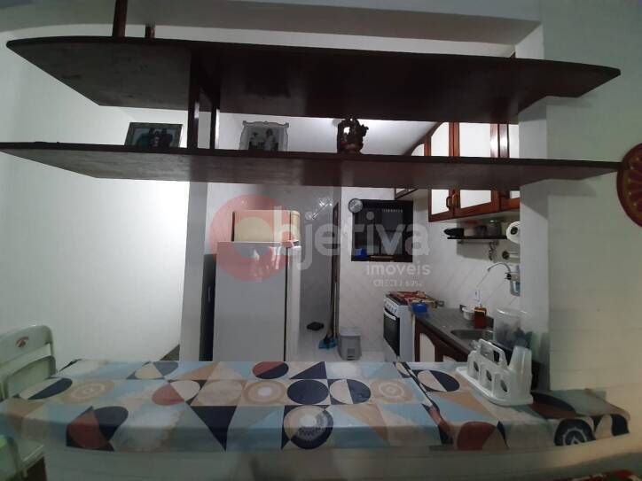 Casa à venda com 3 quartos, 360m² - Foto 9