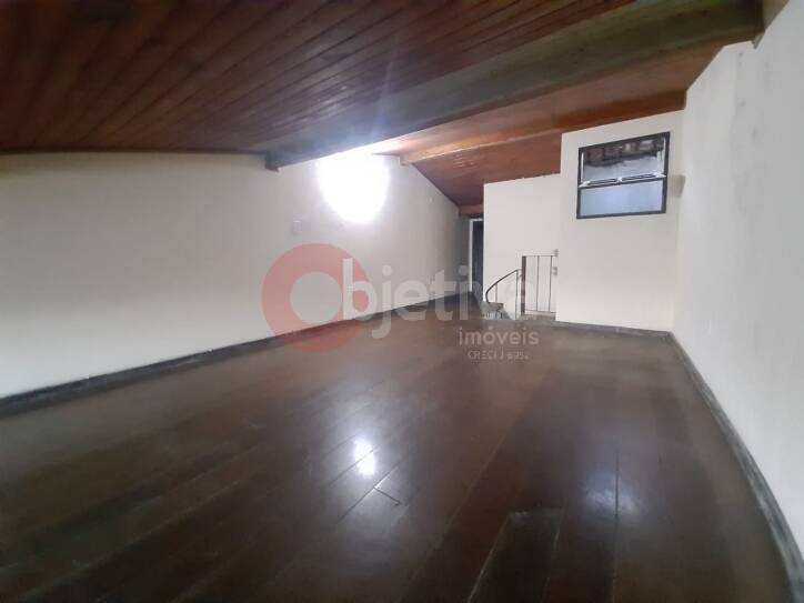 Casa à venda com 3 quartos, 360m² - Foto 25