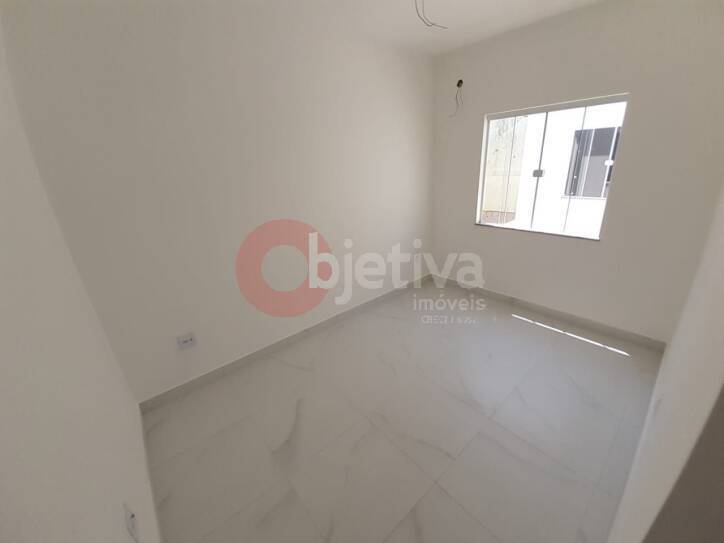 Casa à venda com 2 quartos, 90m² - Foto 6