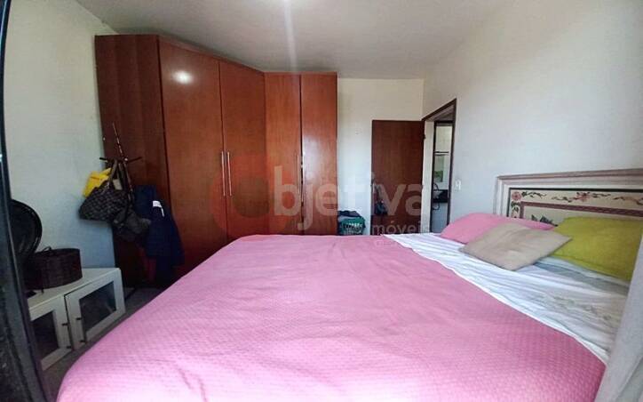 Apartamento à venda com 2 quartos, 72m² - Foto 4