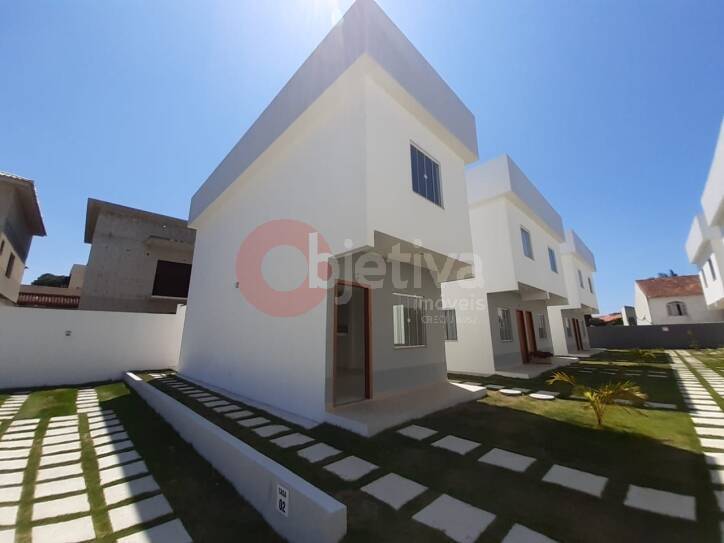 Casa à venda com 2 quartos, 90m² - Foto 1