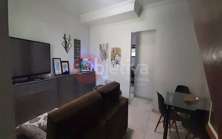 Casa à venda com 2 quartos, 82m² - Foto 4