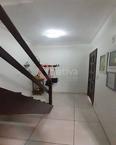 Casa à venda com 2 quartos, 82m² - Foto 9