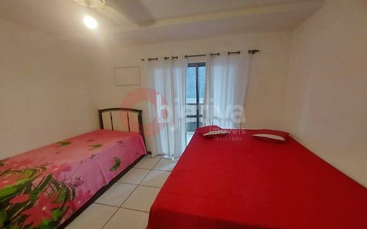 Apartamento à venda com 2 quartos, 75m² - Foto 13