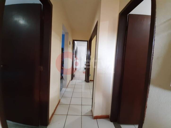 Casa à venda com 4 quartos, 200m² - Foto 10