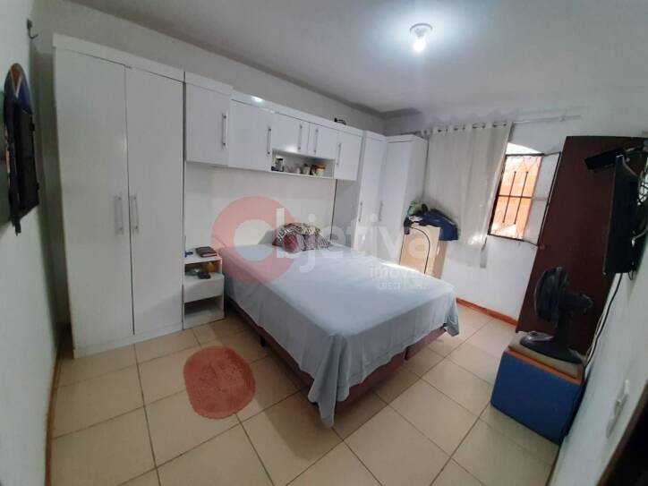 Casa à venda com 4 quartos, 200m² - Foto 13