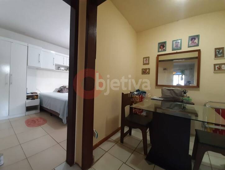 Casa à venda com 4 quartos, 200m² - Foto 15