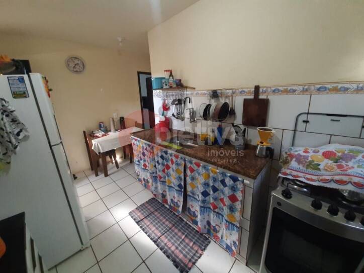 Casa à venda com 4 quartos, 200m² - Foto 21