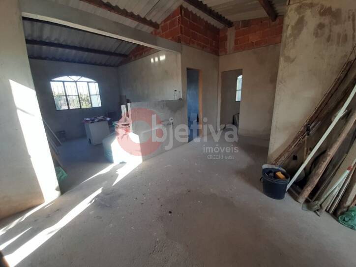 Casa à venda com 4 quartos, 200m² - Foto 28