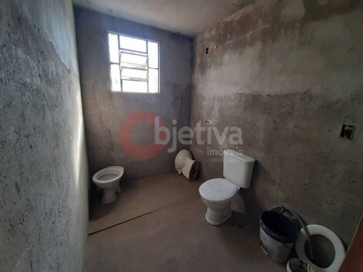 Casa à venda com 4 quartos, 200m² - Foto 34