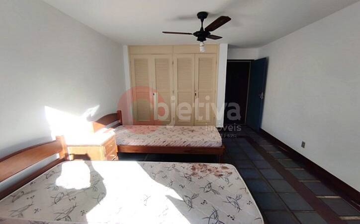 Casa à venda com 4 quartos, 150m² - Foto 10