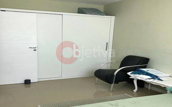 Casa à venda com 4 quartos, 225m² - Foto 20