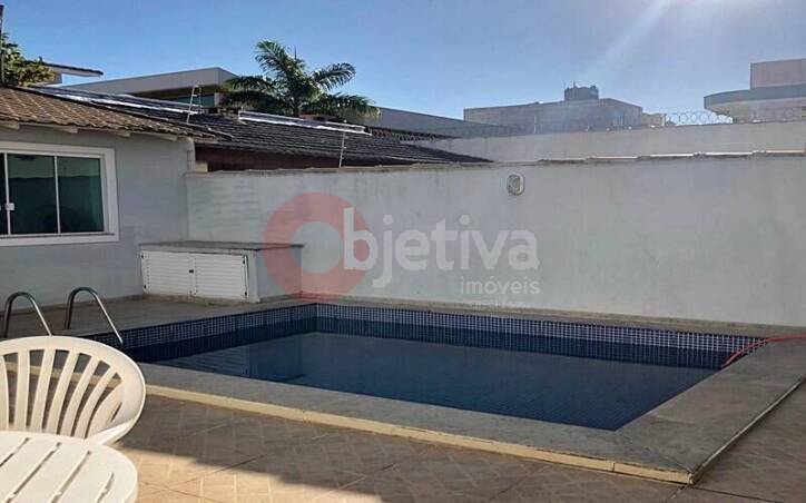 Casa à venda com 4 quartos, 225m² - Foto 25